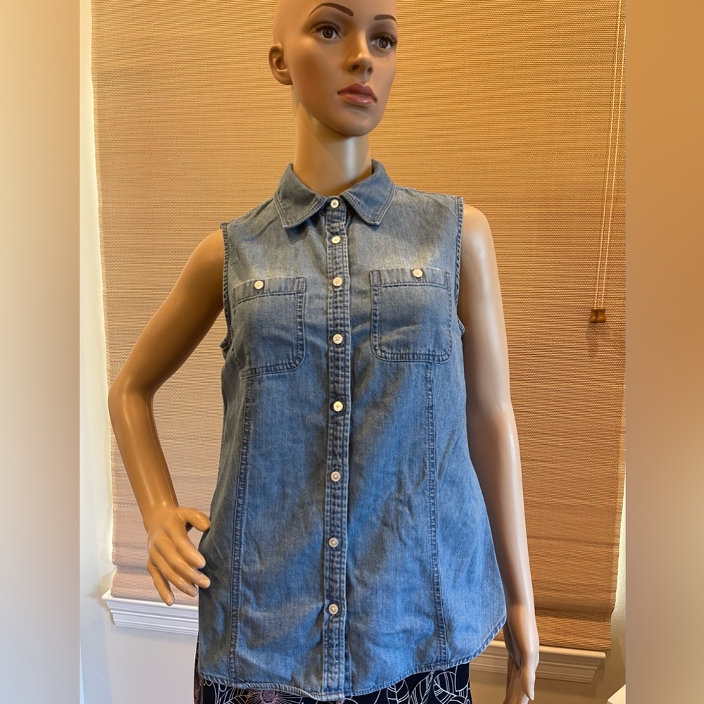 Talbots button down denim shirt. Size 10.